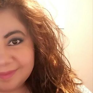 Meet your Posher, Aly